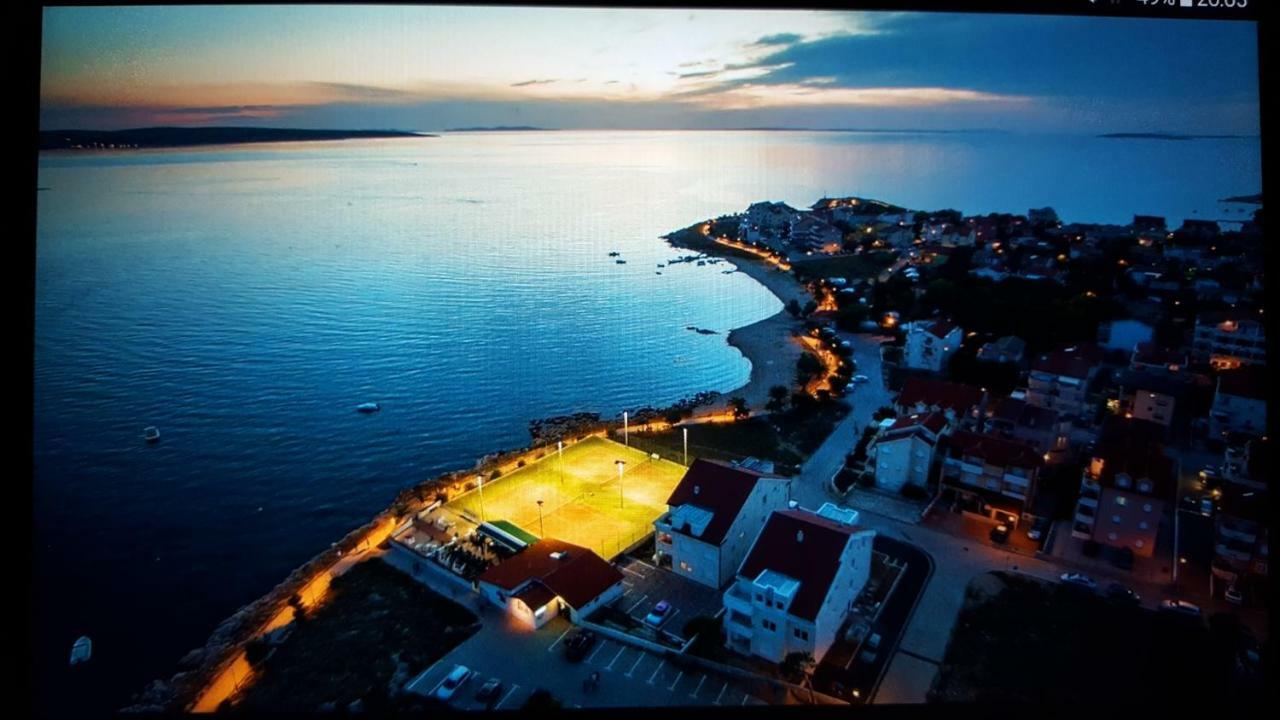 Appartamento Zagi Povljana Esterno foto